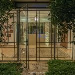 חלונות בלגיים בצבע חום